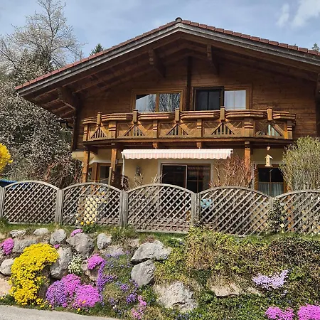 Elisabeth * 포르슈타우