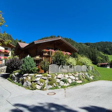 Elisabeth * 포르슈타우